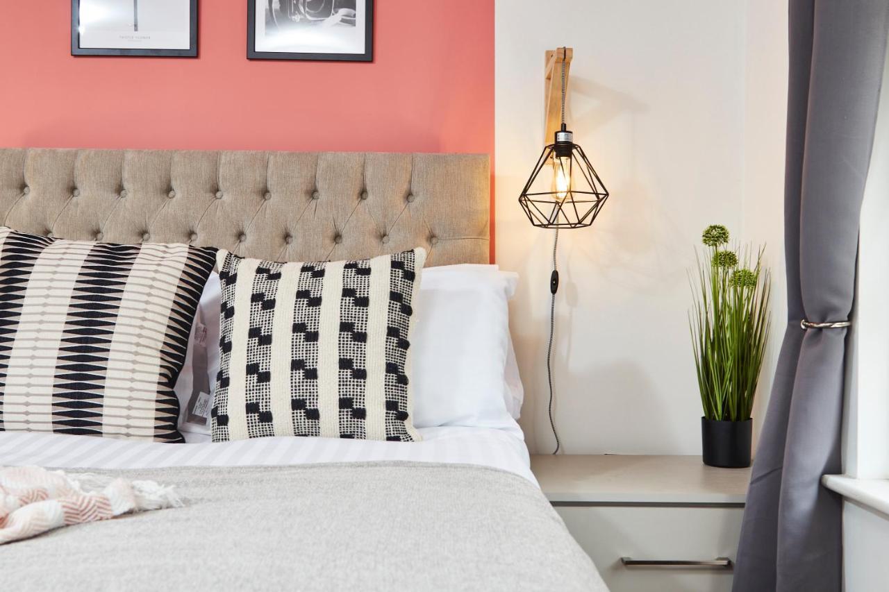 Stunning City Centre 3 Bed, 3 Bath - Sleeps 8! Apartment Leeds  Exterior photo